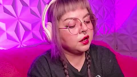 Gina George online show from November 2, 10:13 pm