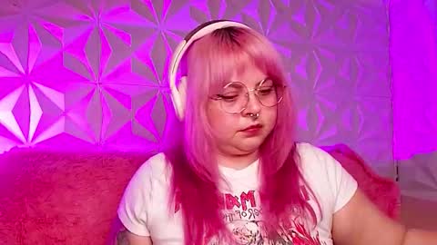 Gina George online show from February 20, 2:10 am