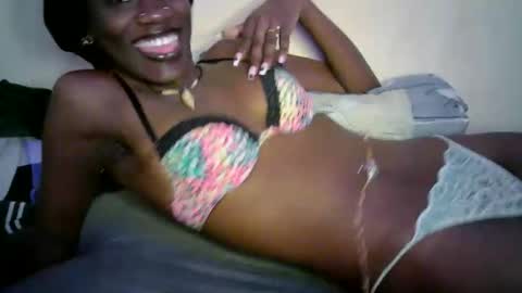 savagetonguee online show from April 13, 9:59 pm