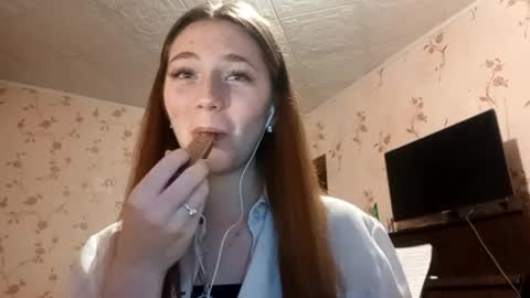 Sophie online show from September 10, 5:13 pm