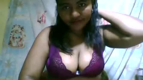 saylla1 online show from November 4, 5:01 am