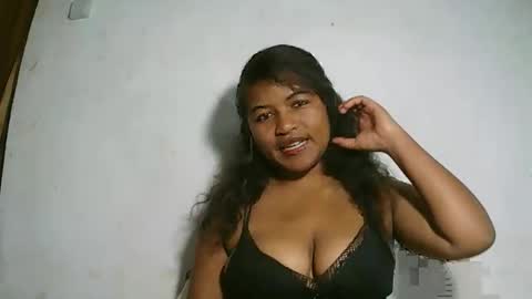 saylla1 online show from February 12, 7:21 am