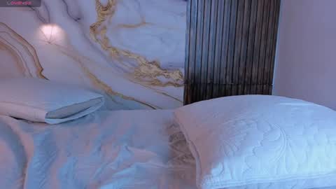 scarlet__rose_ online show from July 17, 7:17 pm