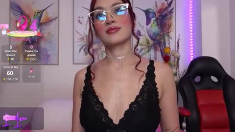 Scarlet online show from December 15, 11:59 am