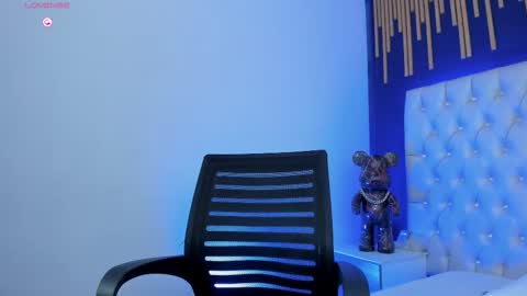 Snapshot of scarlet_fx chatting on September 25, 12:04 pm Scarlet online show from September 25, 12:04 pm