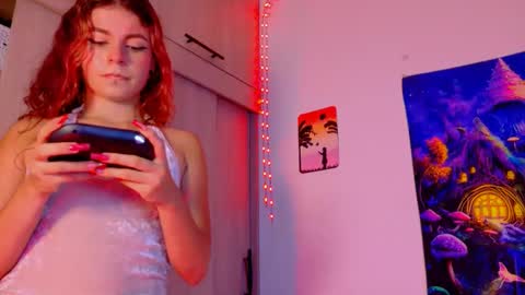 Snapshot of scarletblaze_ chatting on October 24, 9:22 pm Scarlet online show from October 24, 9:22 pm