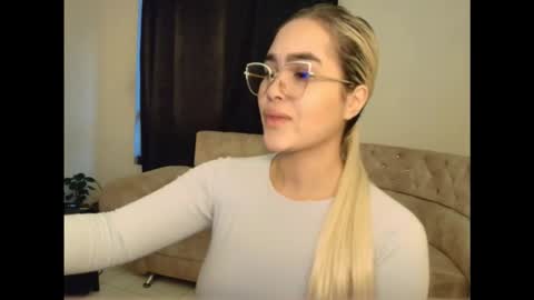 Alaia Domina online show from March 4, 11:22 pm