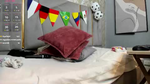 scarlethfoxx_ online show from July 9, 3:42 am