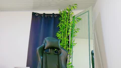 Denis online show from December 2, 11:29 pm