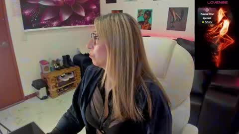 Scarlett online show from January 17, 11:50 am