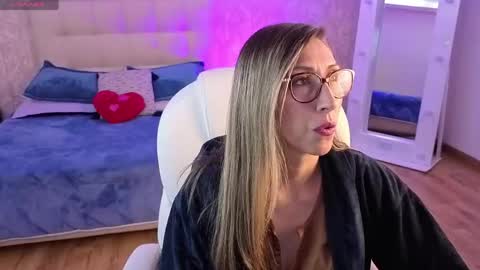 Scarlett online show from May 28, 11:30 am