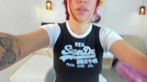 Scarlett online show from October 7, 1:48 pm