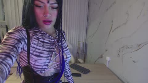 Scarlett Collins online show from January 19, 1:10 am