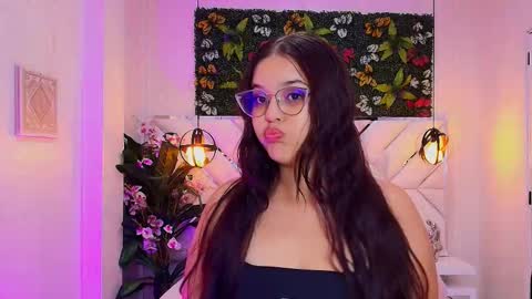 scarlett montoya  online show from October 15, 11:46 am