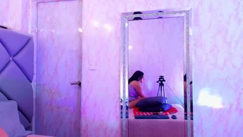 scarlett montoya  online show from January 8, 5:50 pm