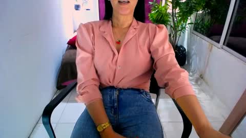 scarlet online show from September 18, 2:15 pm