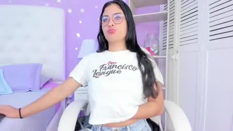 Scarlette  online show from February 3, 3:15 am