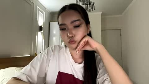 Selin online show from April 12, 2:20 pm