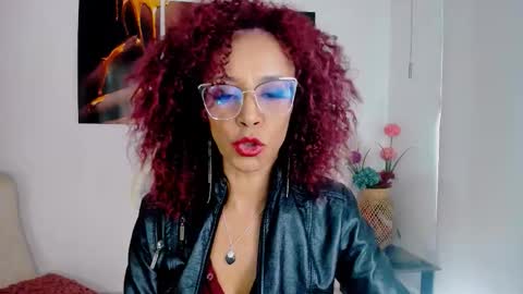 Scarlett online show from October 21, 9:30 pm