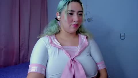 chloe online show from February 2, 4:59 am