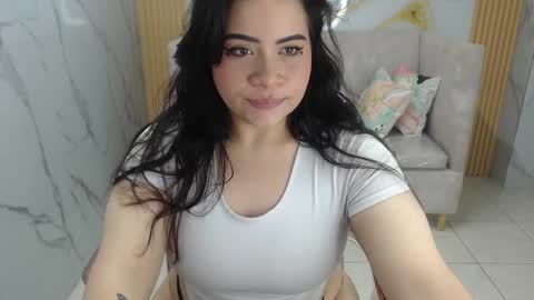 Scarlett  online show from October 21, 8:46 pm