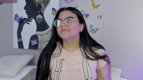 Snapshot of scarlettwhitmore chatting on October 2, 3:44 am Scarlett Whitmore online show from October 2, 3:44 am