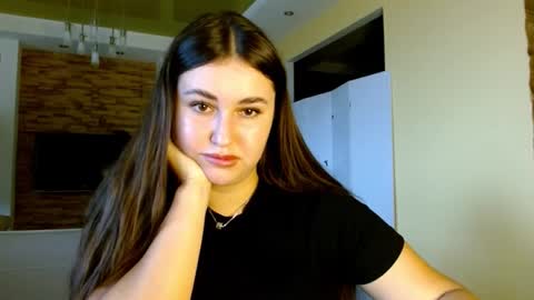 Elizabeth  online show from December 2, 8:49 am