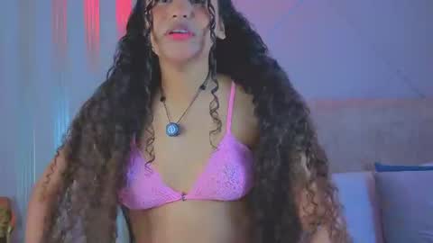 secretestrell online show from July 25, 4:30 am