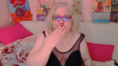 Alice online show from May 28, 7:23 pm