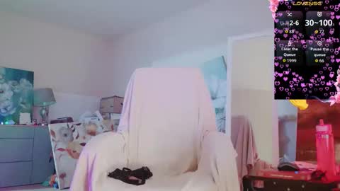 Mariot  Mery for short ..never call me PET NAMES in FREECHAT mom momy baby or sweety  online show from February 27, 4:12 am