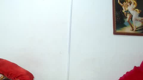 Estefany online show from December 15, 12:38 pm