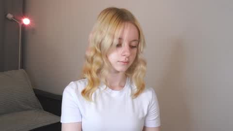 See Its honey bunny  im Lana online show from June 1, 5:25 pm