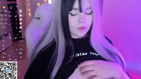 Selena  online show from March 5, 11:17 am