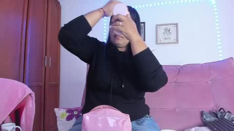 Karen online show from April 13, 1:45 pm