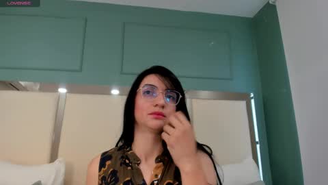 Snapshot of selena_rous chatting on September 15, 12:13 pm Selena Rous online show from September 15, 12:13 pm