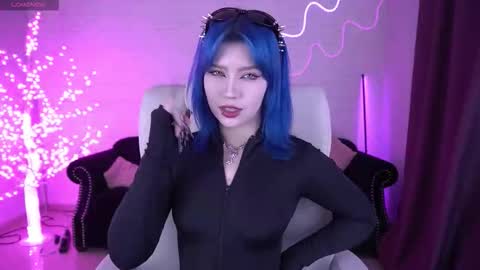 selenairis online show from January 7, 12:03 am