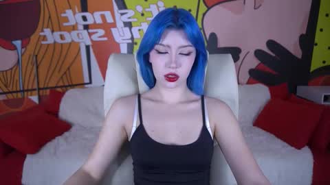 selenairis online show from November 18, 9:27 pm