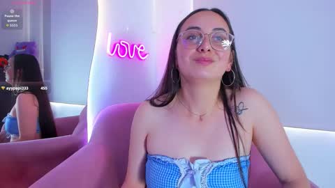 selene_swee online show from September 16, 7:00 pm