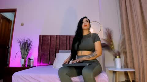 Selene Lujan online show from April 17, 11:45 am