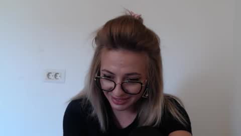 Selenna online show from October 5, 12:54 pm