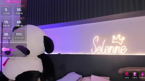 Selenne online show from February 11, 7:48 pm