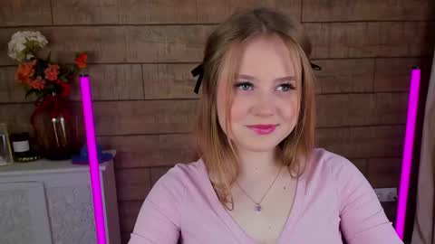 SelinSwarovski online show from March 1, 4:44 pm