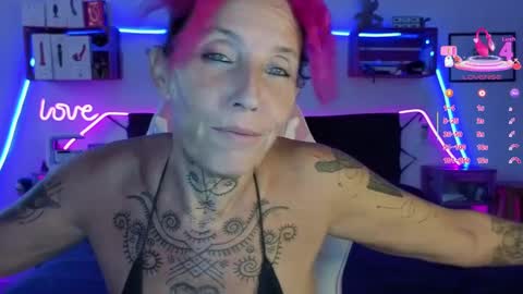 Snapshot of selvaggia_del_caribe chatting on October 8, 4:33 pm Selvaggia Del Caribe online show from October 8, 4:33 pm