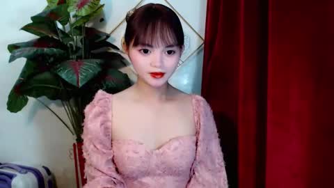 Snapshot of sensational_yeng chatting on October 18, 2:20 pm sensational_yeng online show from October 18, 2:20 pm