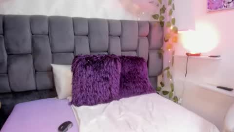 sensual_aura online show from February 13, 3:29 am