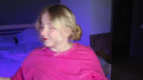 Ilona online show from June 25, 12:43 am