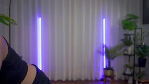 Maria- OF sensual bee online show from December 10, 1:54 am