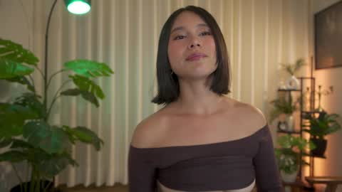 Maria- OF sensual bee online show from December 3, 11:13 pm