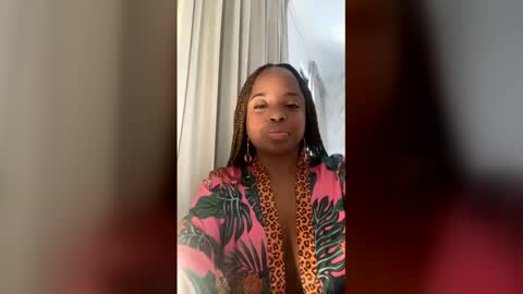 sensualprima online show from January 15, 8:31 am