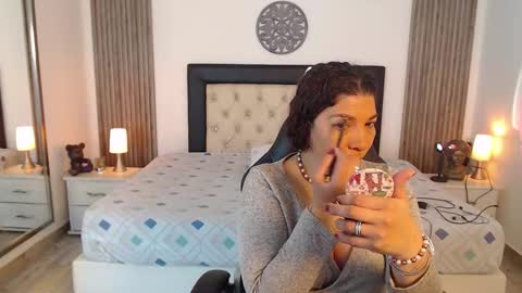 Serena online show from December 15, 11:37 am